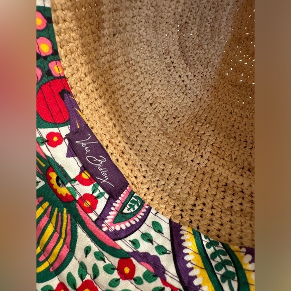 Vera Bradley Beach Bundle - Picture 9 of 10